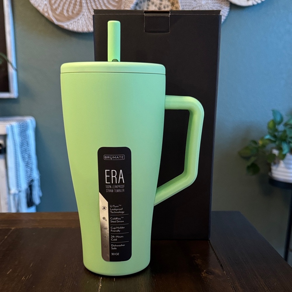 BruMate Era 30oz in Kiwi! New!!